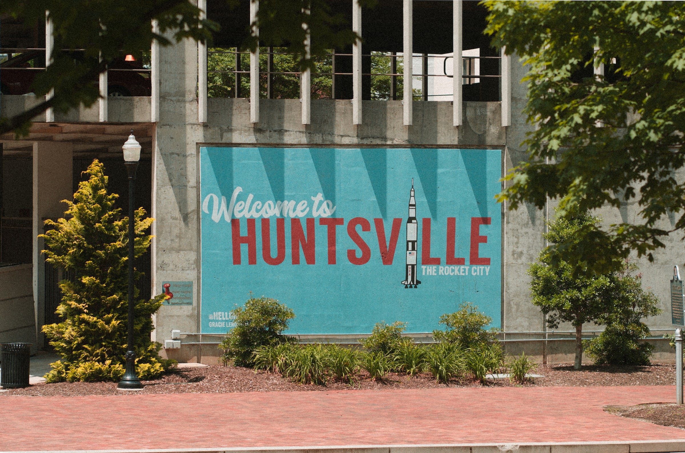 welcome to huntsville alabama sign in daylight